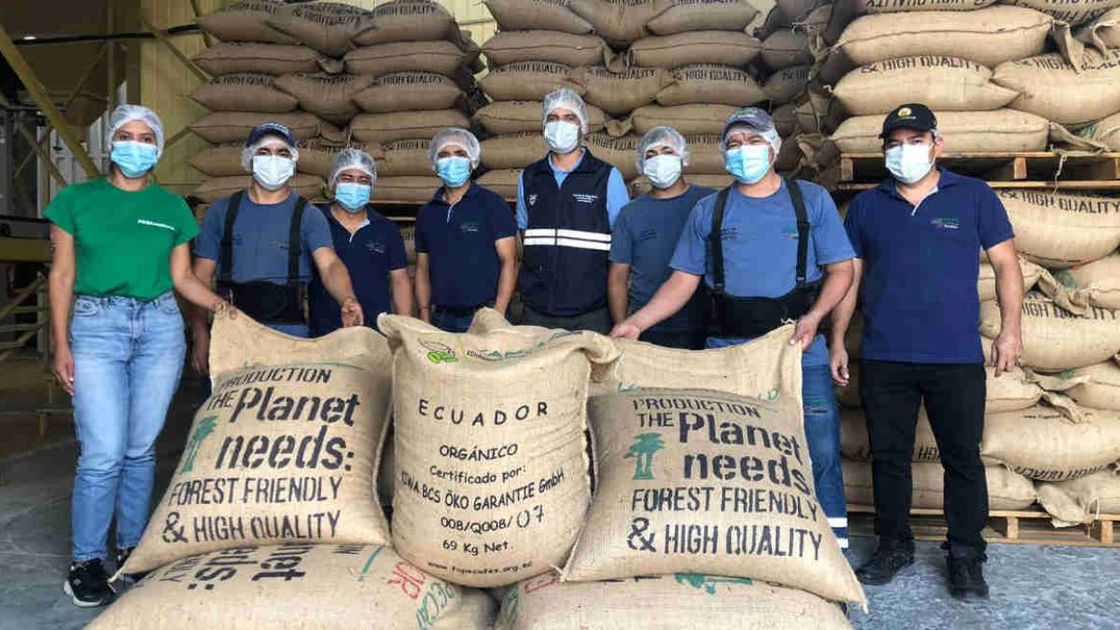 Prefectura de Loja impulsa 'Pasaporte del Café' para vincular turismo y emprendimiento local