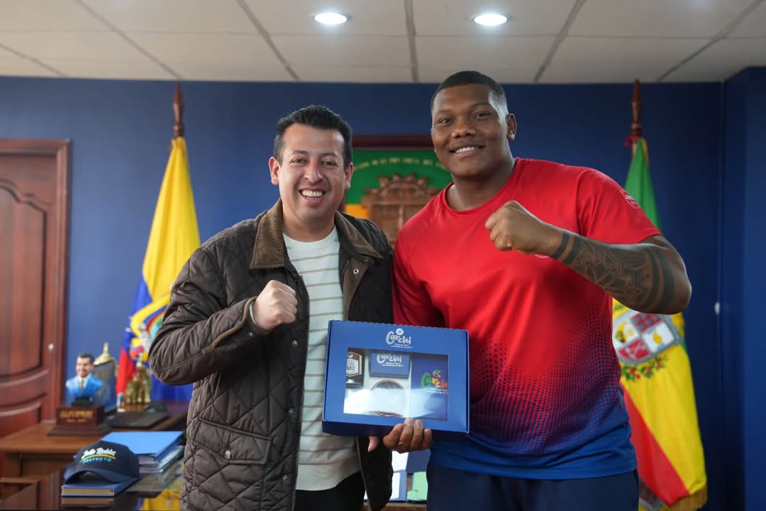 Prefectura del Carchi recibe a Gerlon Congo y reafianza apoyo al deporte provincial
