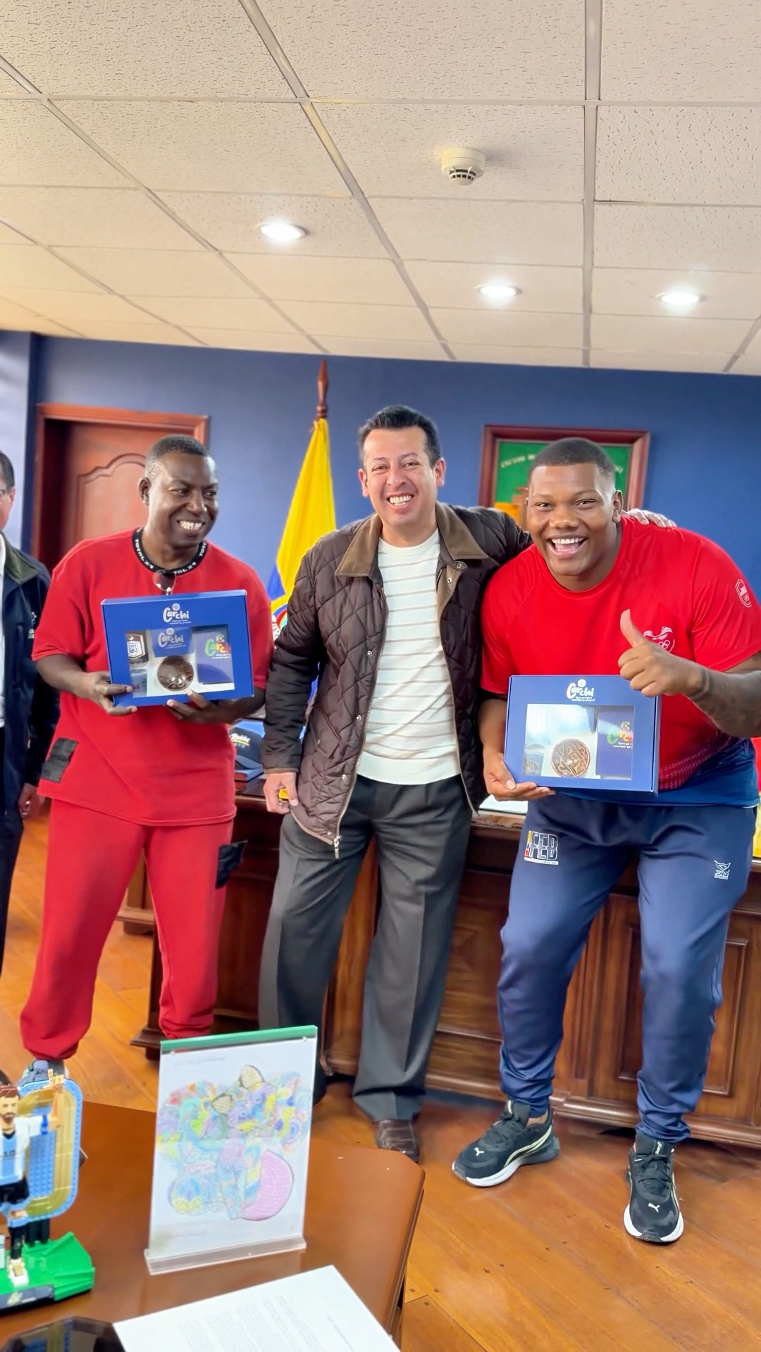 Prefectura del Carchi recibe y reconoce a Gerlon Congo, medallista de oro en Juegos Suramericanos