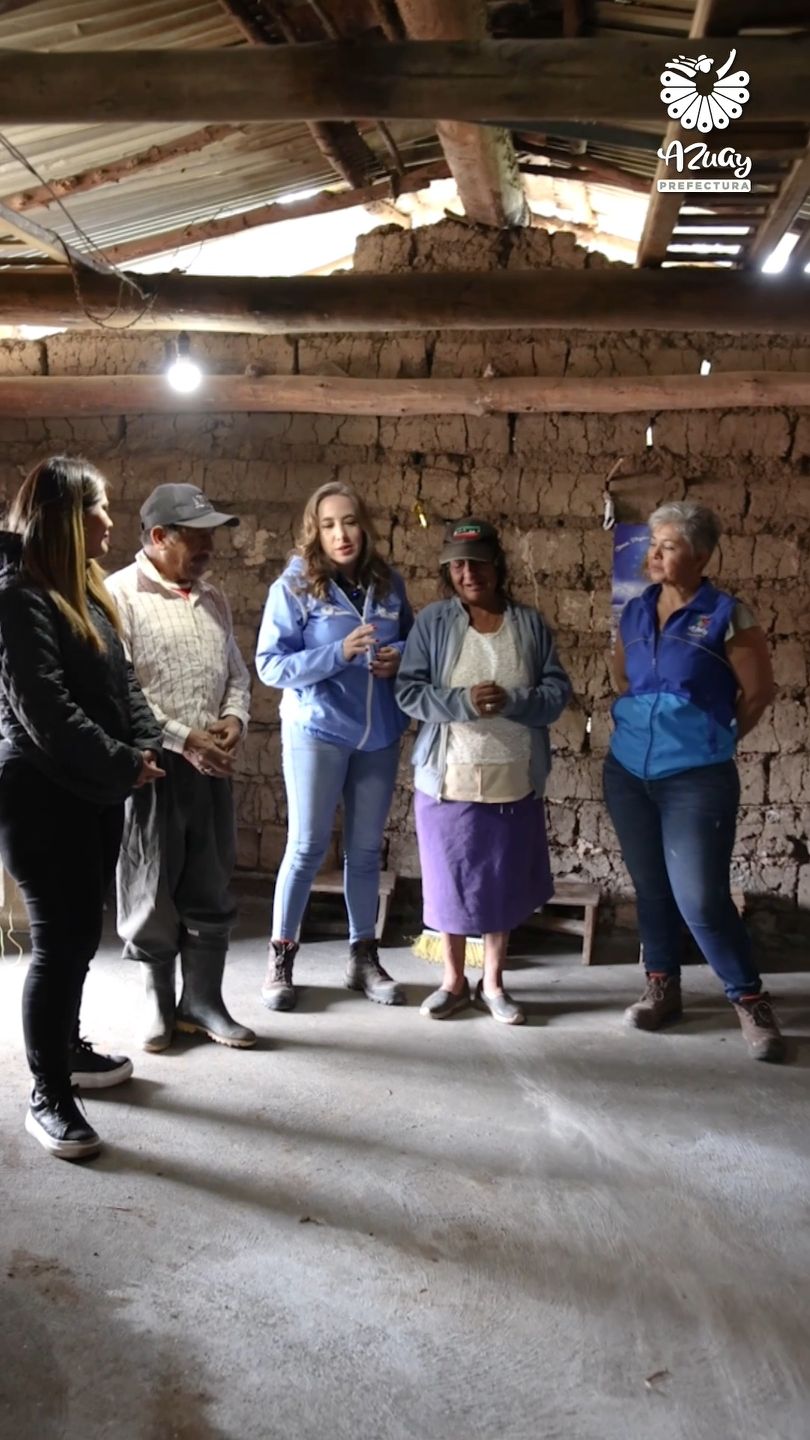 Prefectura de Azuay ejecuta 150 mil dólares para mejorar viviendas de 250 familias
