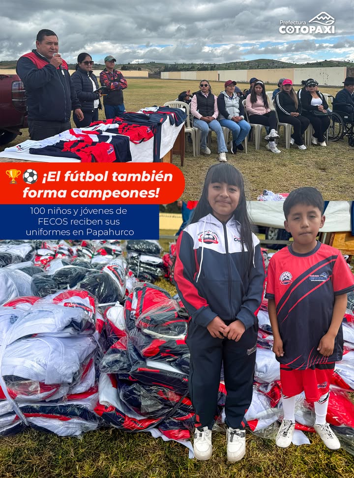 Prefectura de Cotopaxi entrega equipamiento deportivo a 100 jóvenes en Papahurco