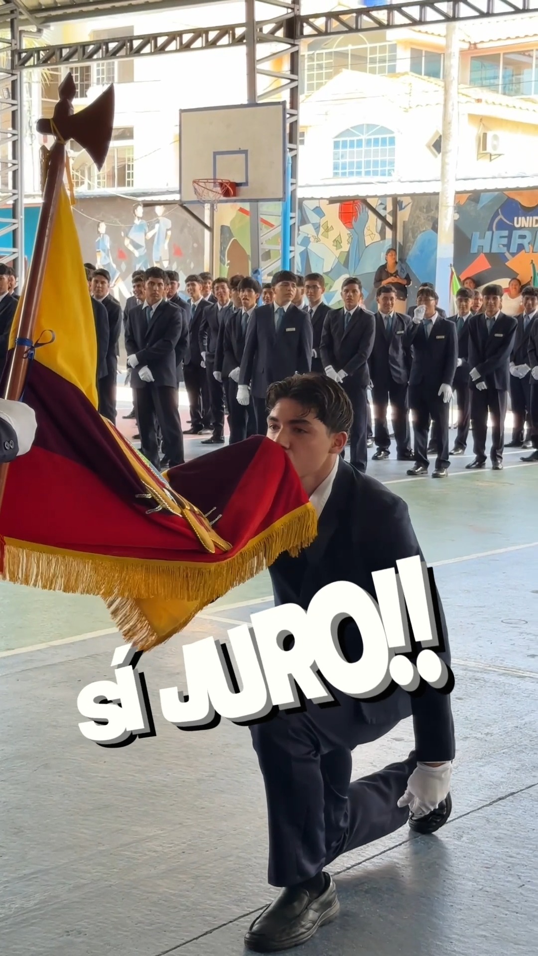 Prefectura de El Oro participa en juramento de bandera en colegios de Machala