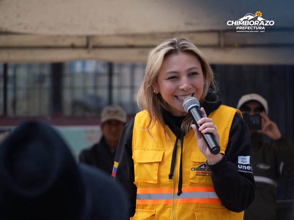 Prefectura de Chimborazo entrega 7 km de tubería para riego en Colta